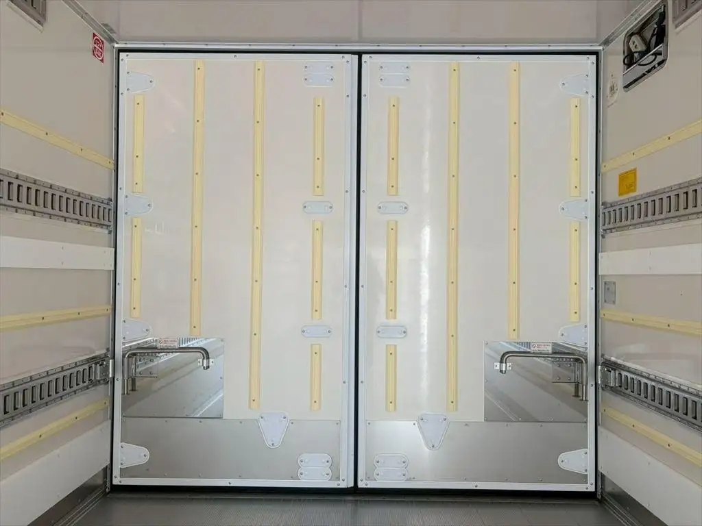 三菱 ファイター 冷凍冷蔵 2KG-FK65F R6|画像10