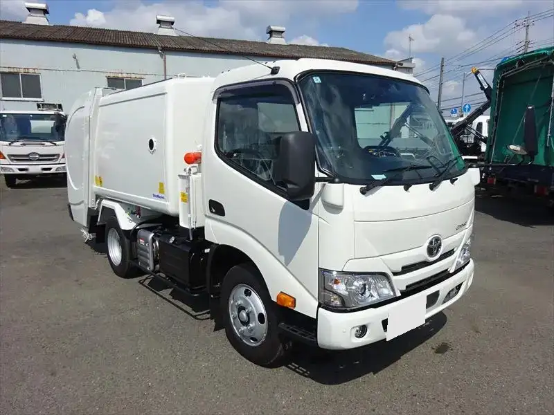 トヨタ ダイナ  パッカー車(塵芥車) 2KG-XZU605 R7｜画像2