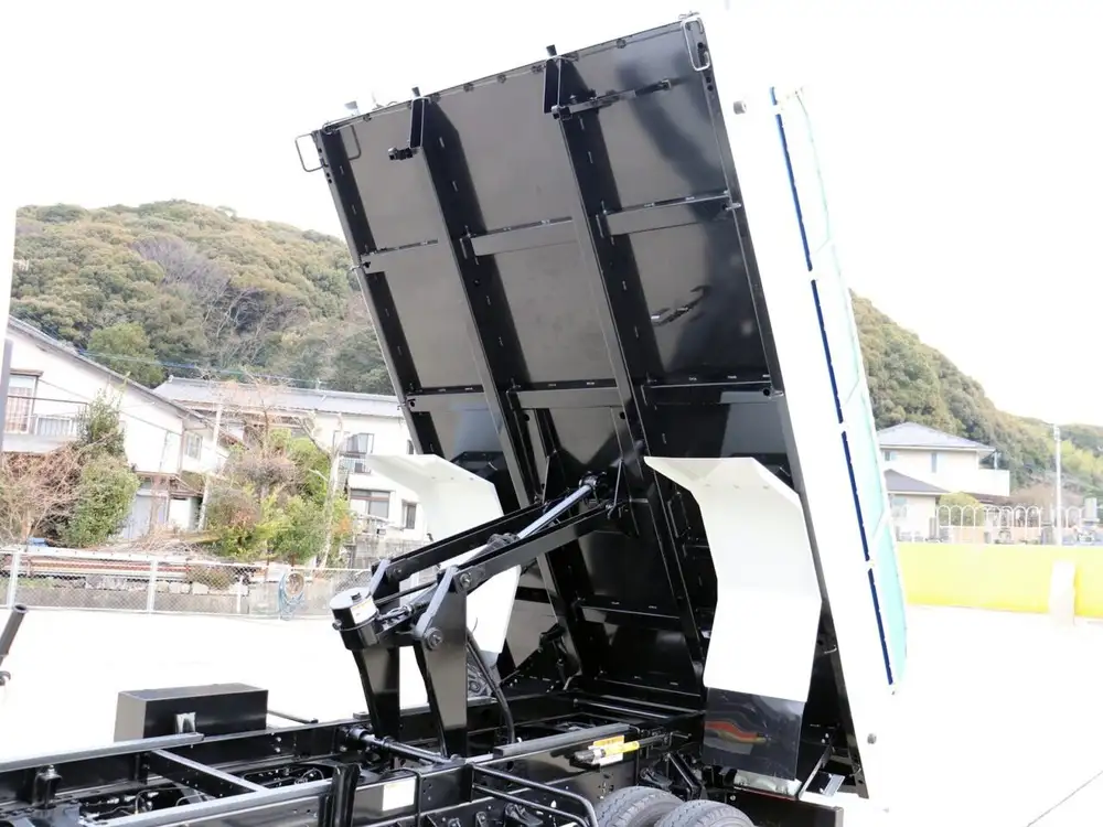 いすゞ フォワード ダンプ 2RG-FRR90S3 R6|画像15