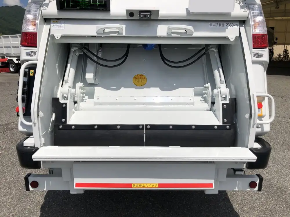 三菱 キャンター  パッカー車(塵芥車) 2RG-FEAV0 R7｜画像5