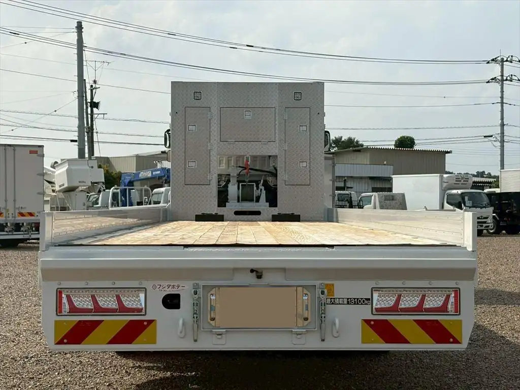いすゞ ギガ  車両重機運搬 2PG-CYJ77D R6｜画像4