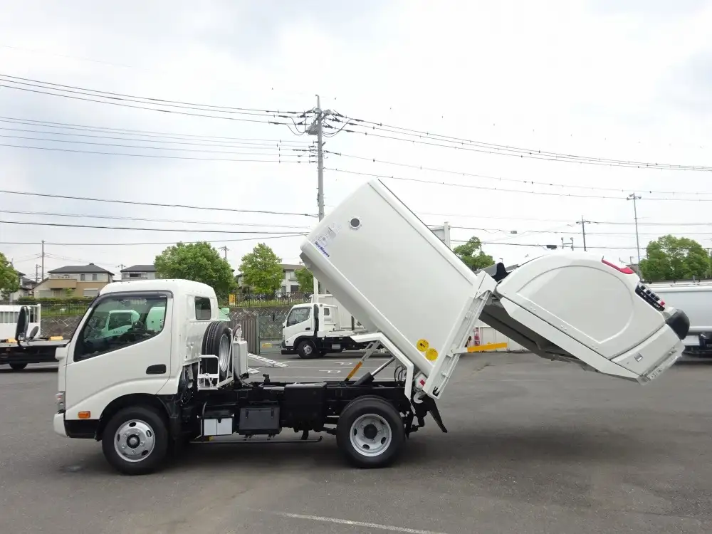 トヨタ ダイナ  パッカー車(塵芥車) 2KG-XZU605A R7｜画像6