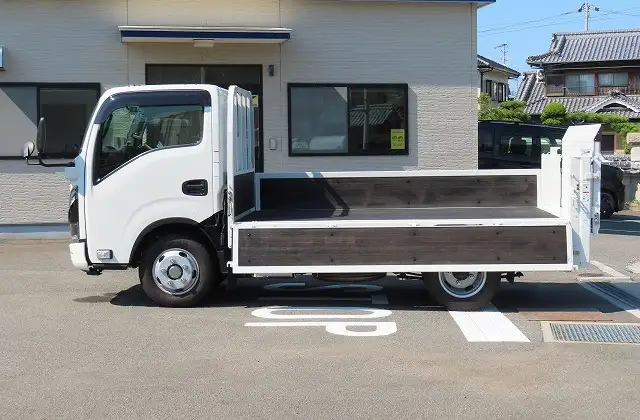 いすゞ エルフ  平ボディ 2RG-NJR88AF R7｜画像7