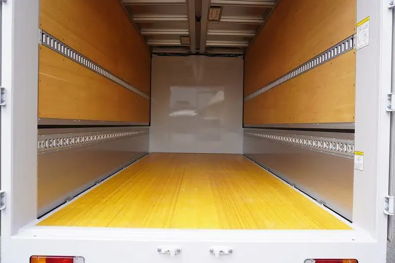 日野 デュトロ  ウイング 2RG-XZU712M R4｜画像6