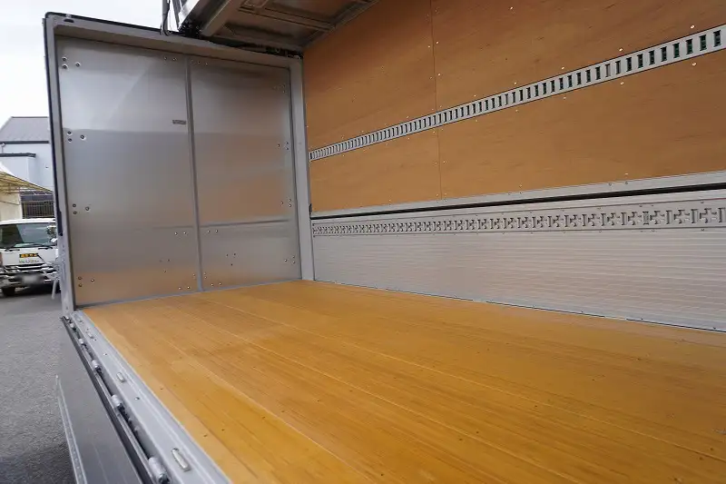 日野 デュトロ  ウイング 2RG-XZU712M R4｜画像8