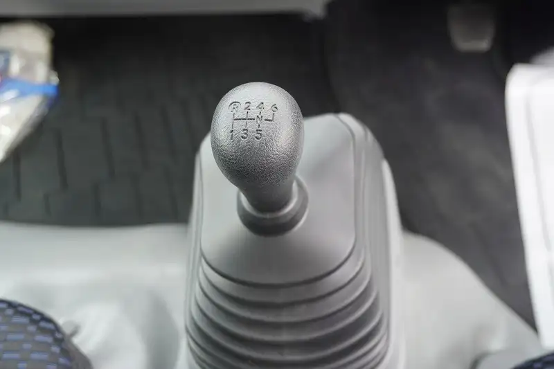 日野 デュトロ  ウイング 2RG-XZU712M R4｜画像14