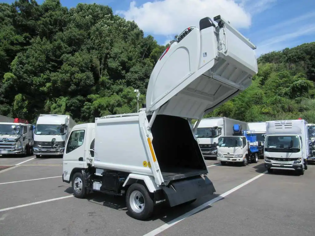 三菱 キャンター  パッカー車(塵芥車) 2RG-FEAV0 R7｜画像6