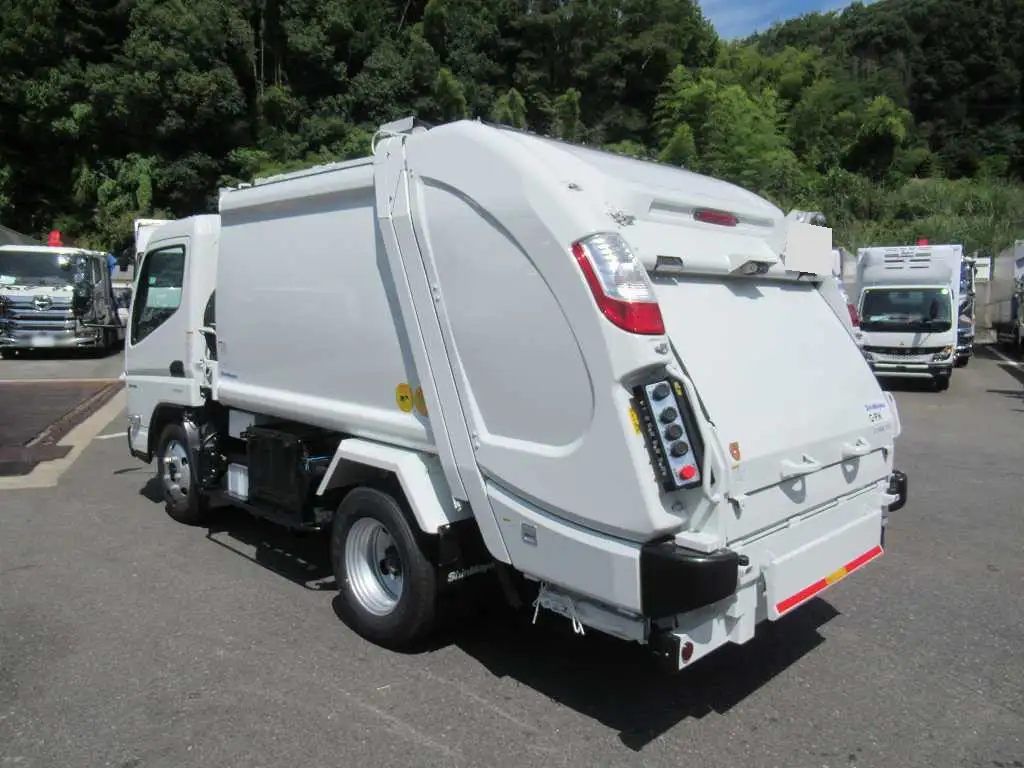 三菱 キャンター  パッカー車(塵芥車) 2RG-FEAV0 R7｜画像4