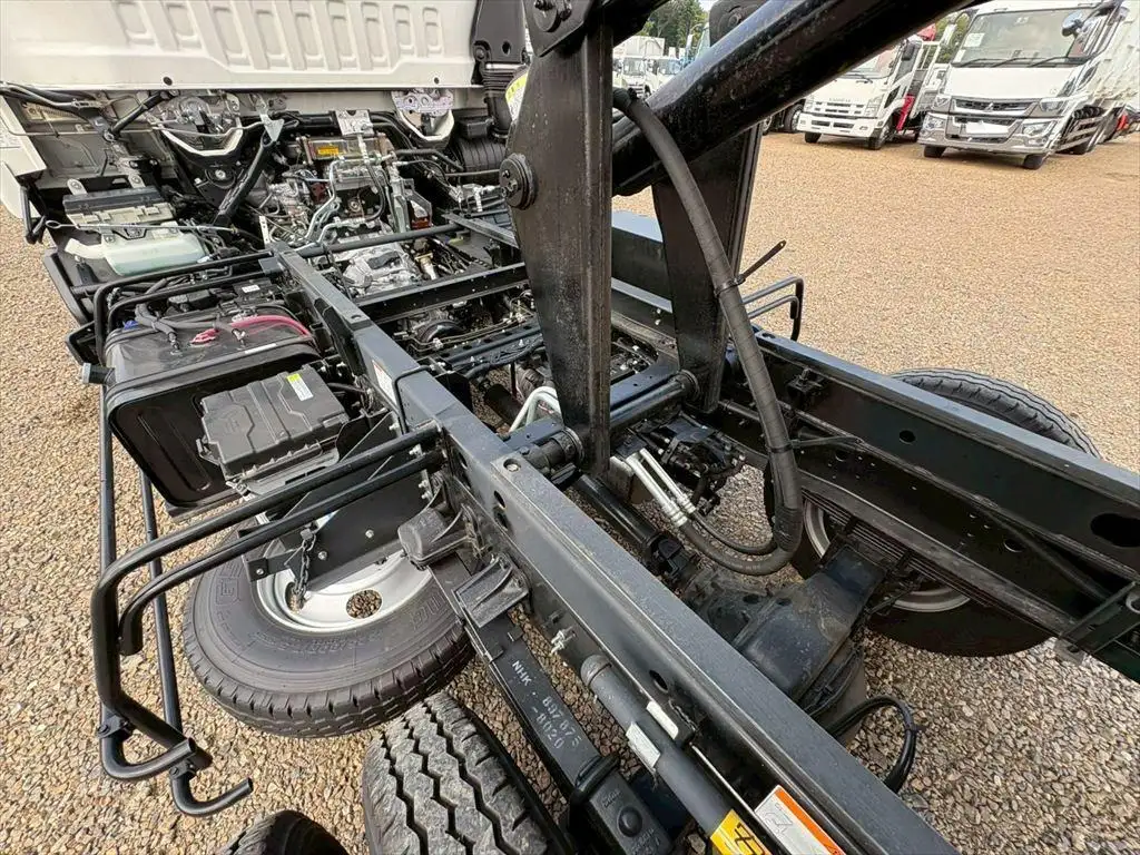 いすゞ フォワード  ダンプ 2RG-FRR90S3 R6｜画像17