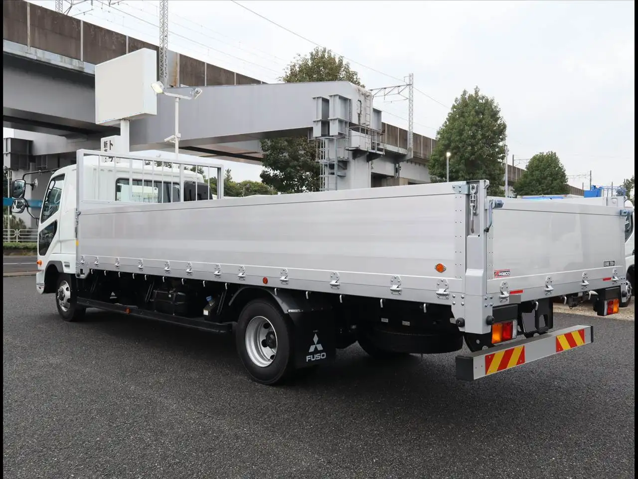 三菱 ファイター  平ボディ 2KG-FK62F R7｜画像5
