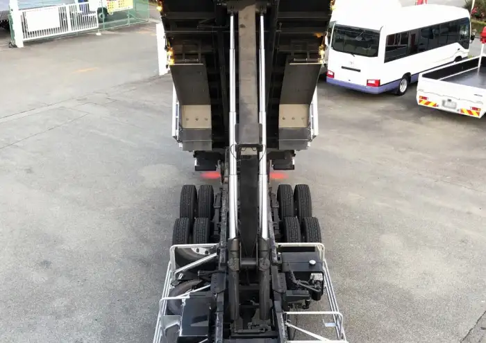 日産UD クオン  ダンプ 2RG-CW5FL改 R6｜画像14
