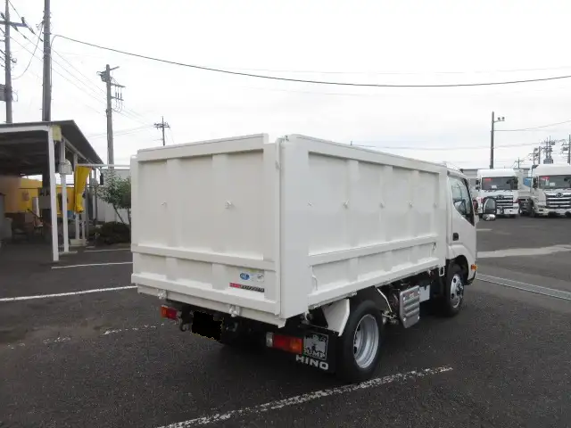 日野 デュトロ  ダンプ 2DG-XZU675T R6｜画像3