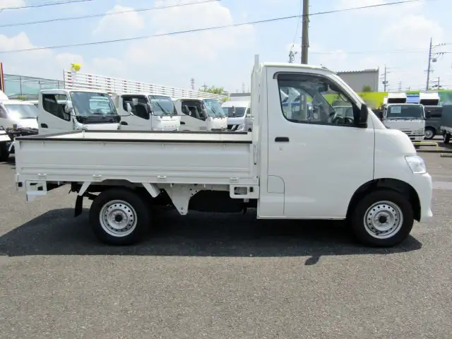 トヨタ タウンエース  平ボディ 5BF-S403U R5｜画像3