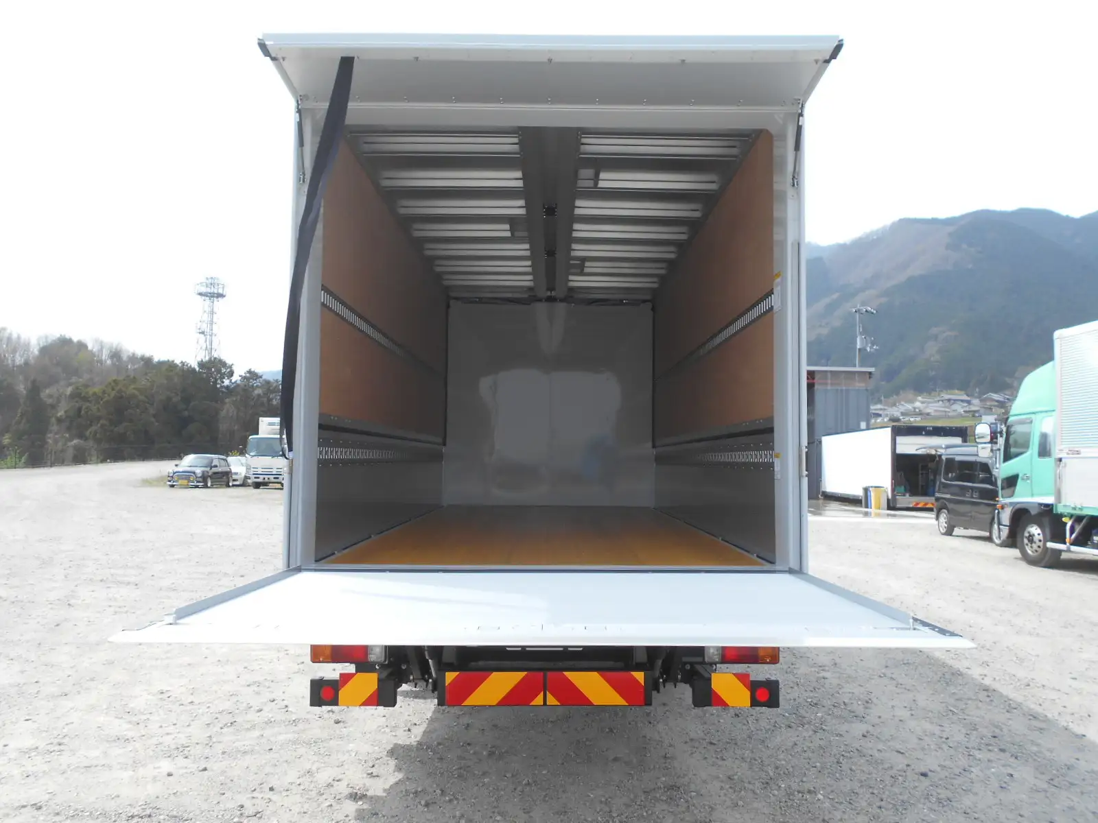 日野 デュトロ  ウイング 2KG-XZU722M R6|画像4