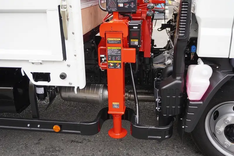 三菱 キャンター  クレーン付き(ユニック) 2PG-FEB80 R7｜画像8