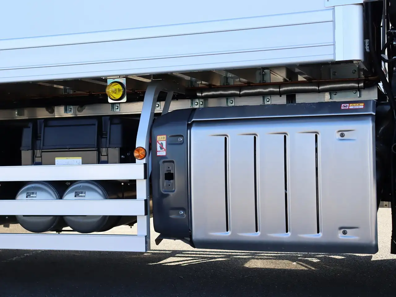 三菱 スーパーグレート  冷凍冷蔵 2PG-FU84HZ R7｜画像15