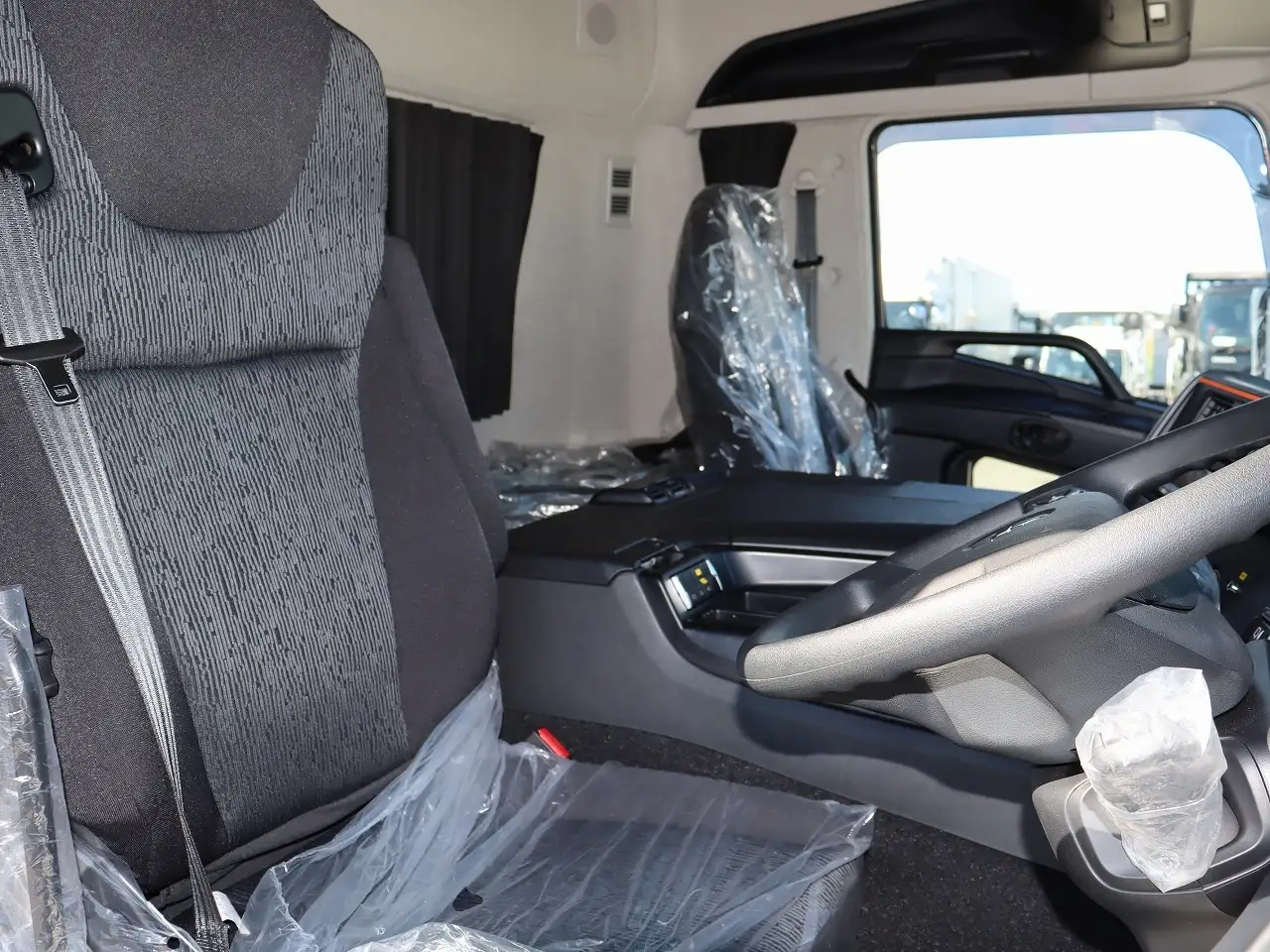 三菱 スーパーグレート  冷凍冷蔵 2PG-FU84HZ R7｜画像8