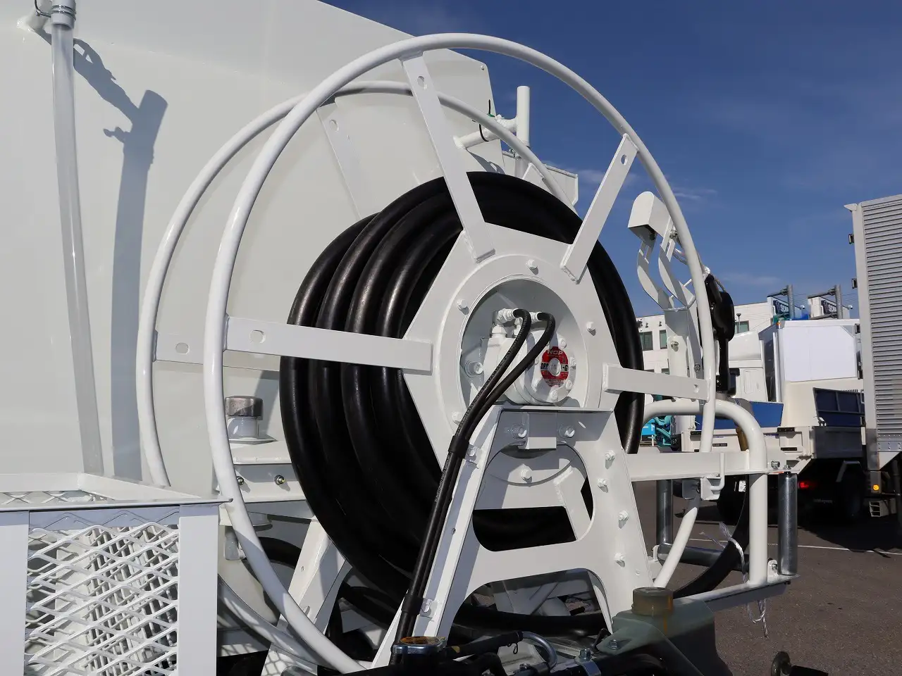 三菱 キャンター  タンク車 2PG-FEA80 R7｜画像5