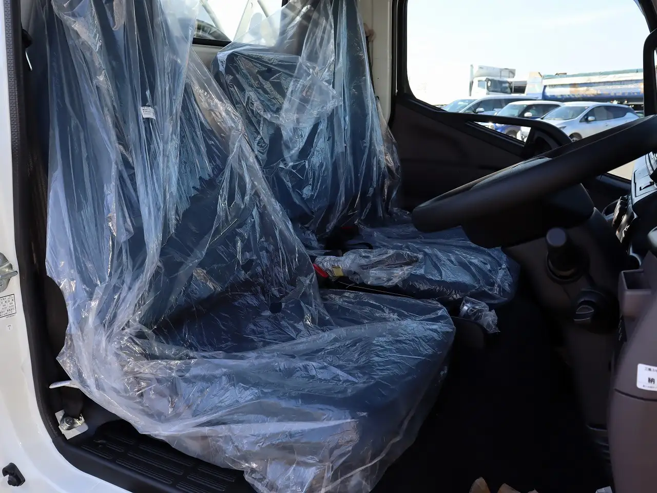 三菱 キャンター  タンク車 2PG-FEA80 R7｜画像13