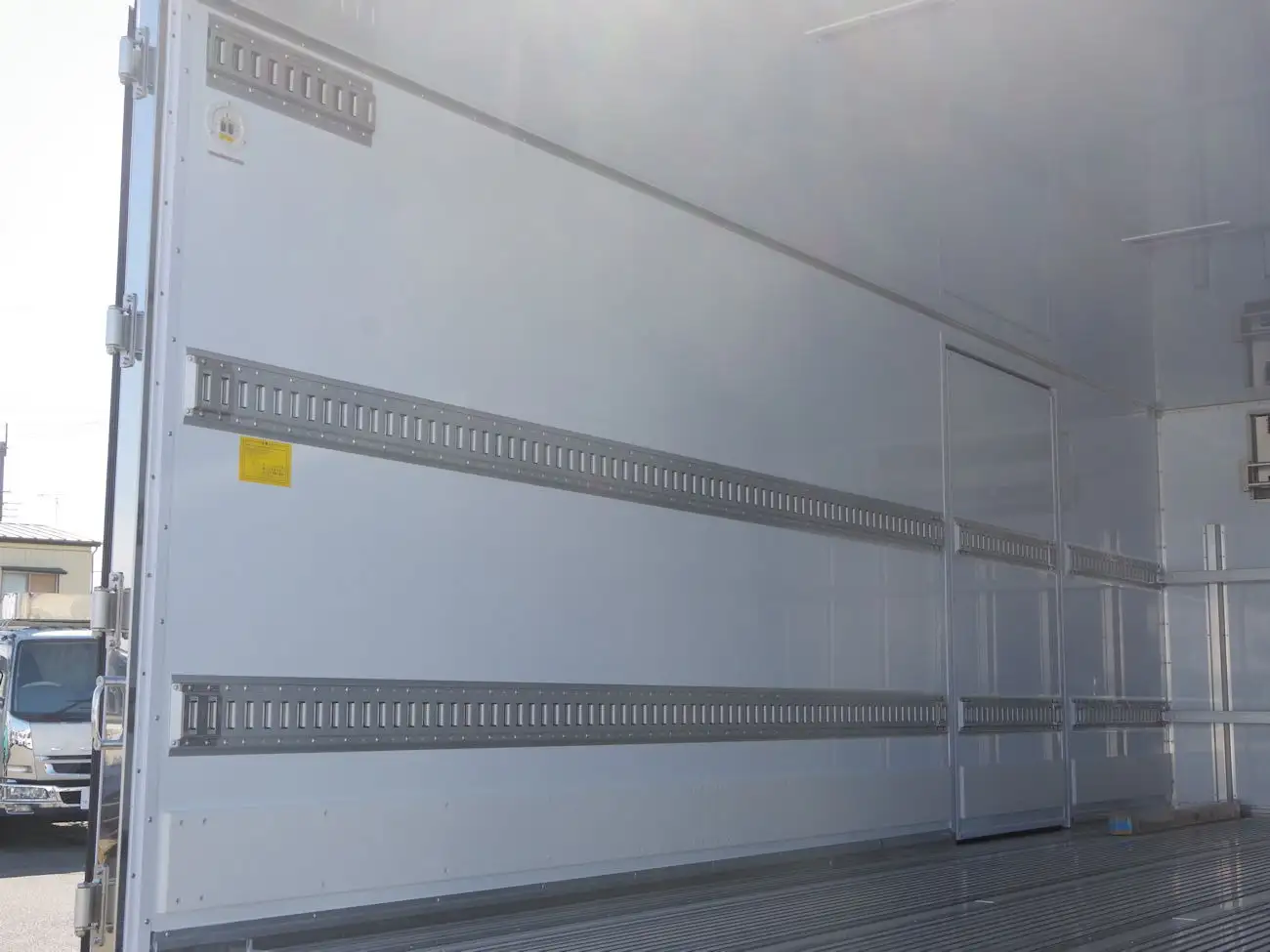 三菱 ファイター  冷凍冷蔵 2KG-FK65F R7｜画像8