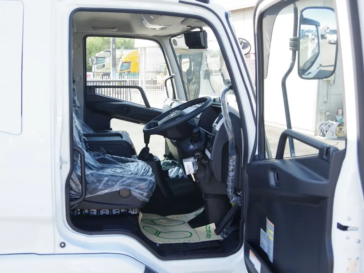 三菱 ファイター  冷凍冷蔵 2KG-FK65F R7｜画像12