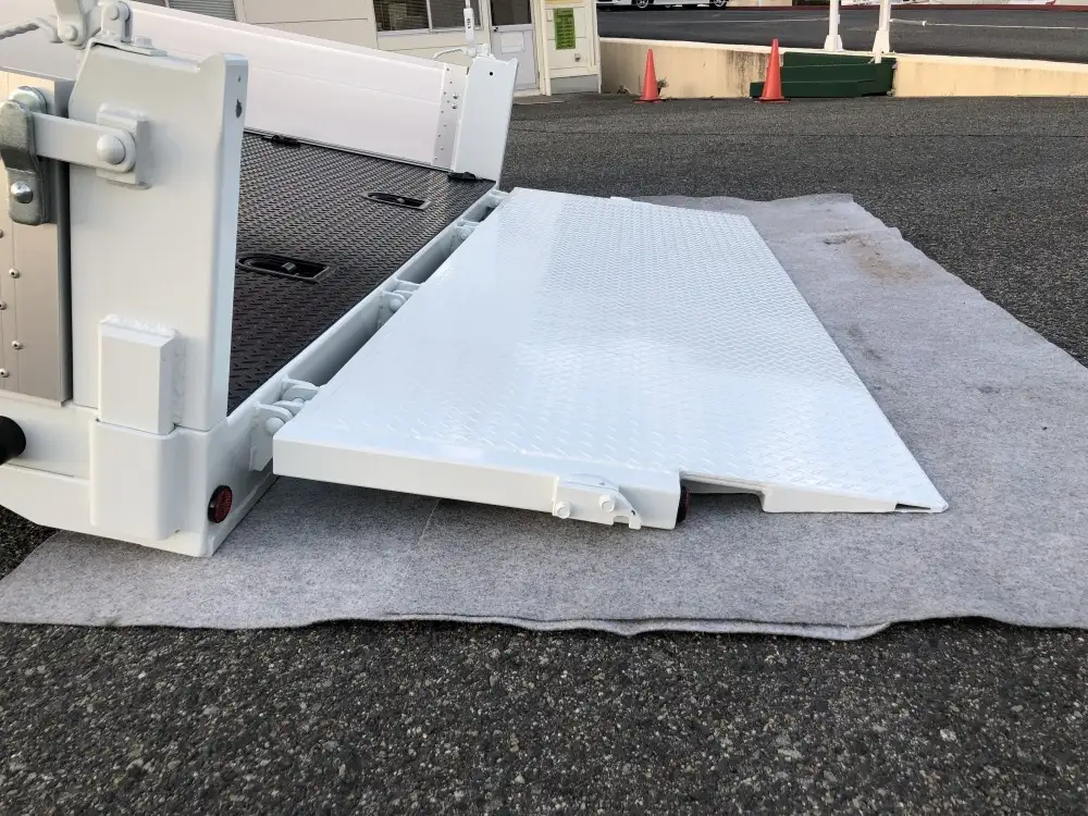 三菱 キャンター  車両重機運搬 2PG-FEB90 R7｜画像7