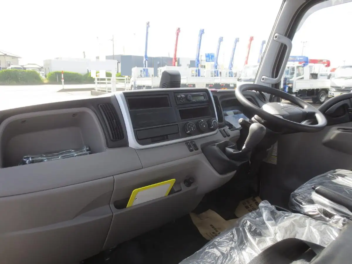 三菱 キャンター  平ボディ 2RG-FBAV0 R5｜画像13