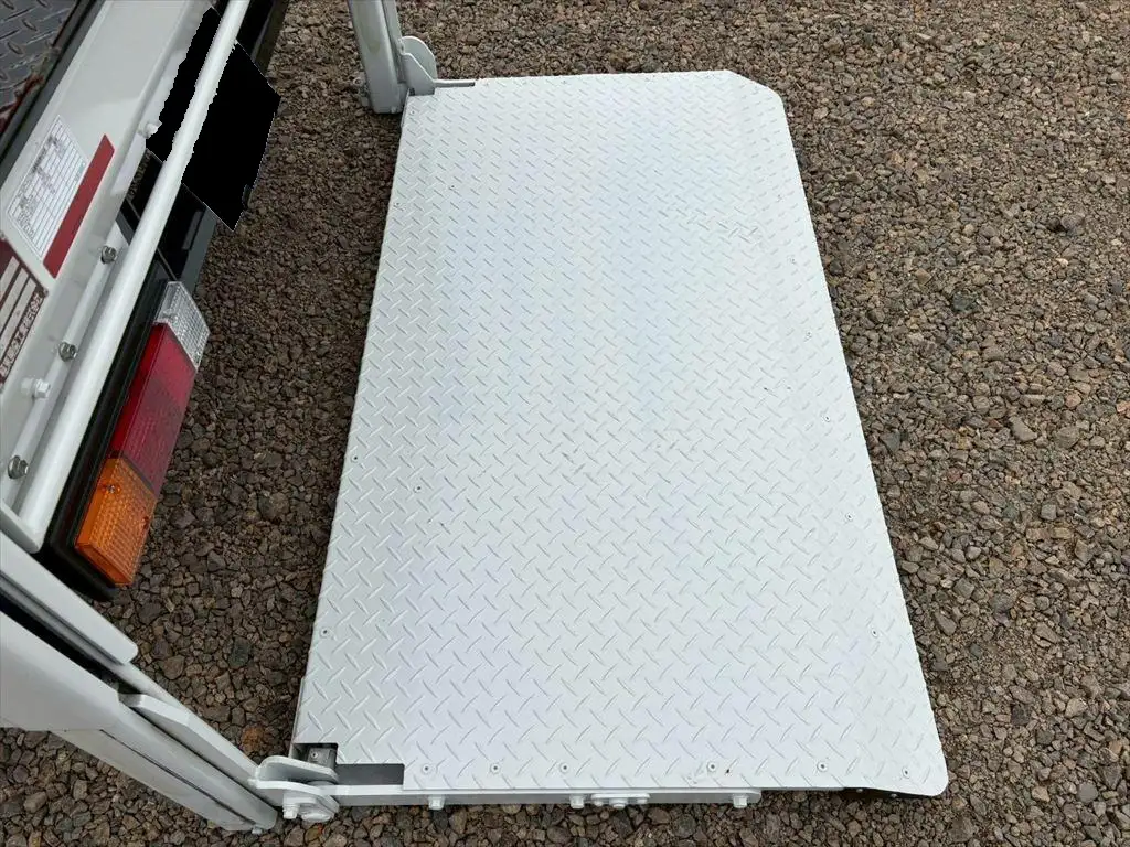 三菱 キャンター  平ボディ 2RG-FDA50 R6｜画像12