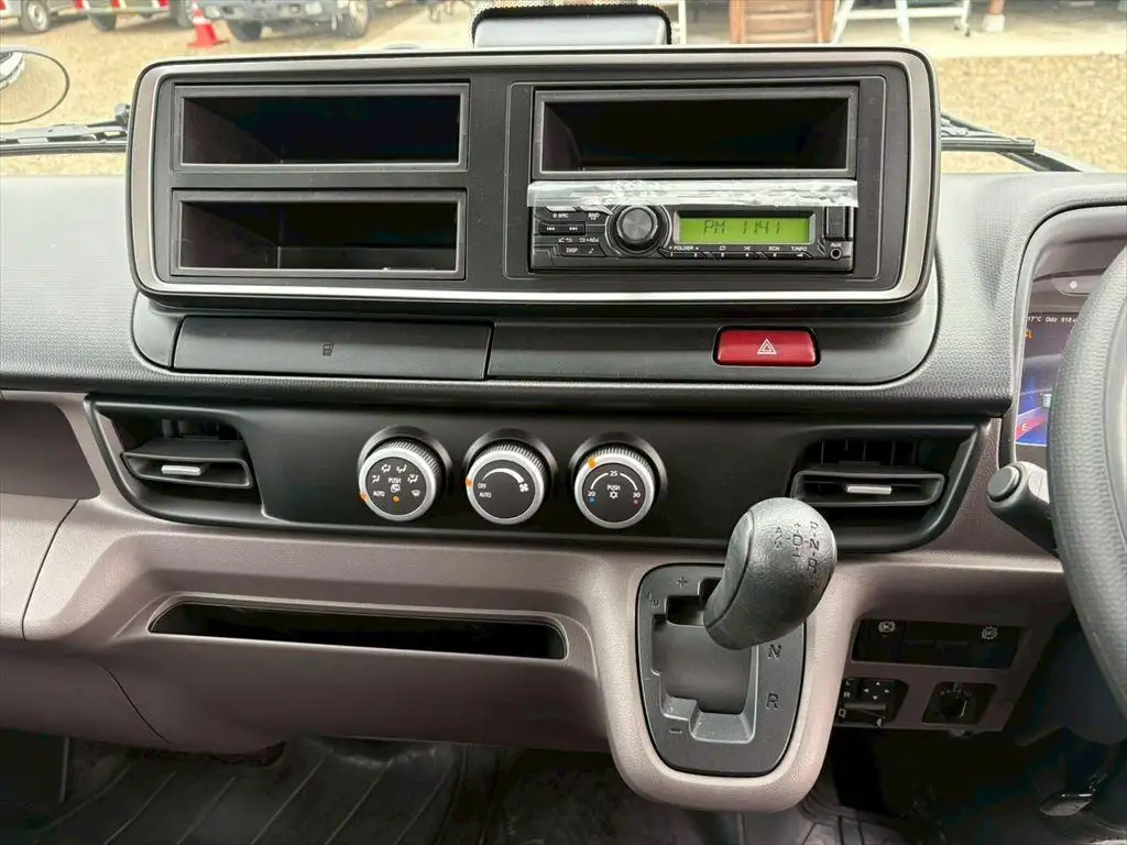 三菱 キャンター  平ボディ 2RG-FDA50 R6｜画像16