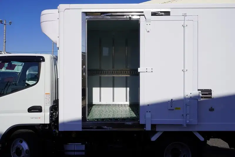 三菱 キャンター  冷凍冷蔵 2RG-FBAV0 R7｜画像10