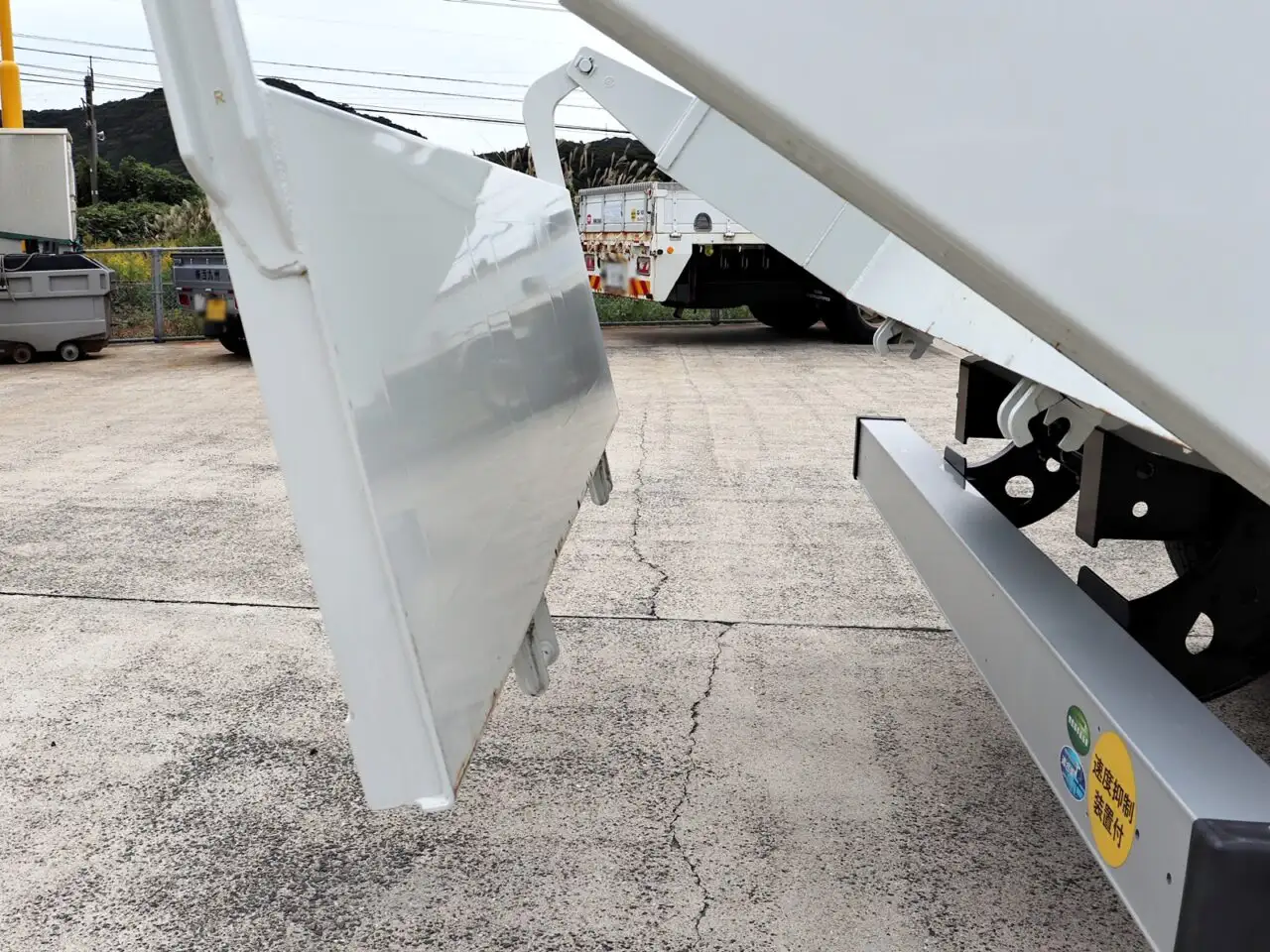 三菱 ファイター  ダンプ 2KG-FK62FZ R5｜画像9