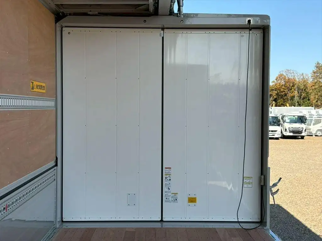 三菱 ファイター  ウイング 2KG-FK65F R6｜画像10