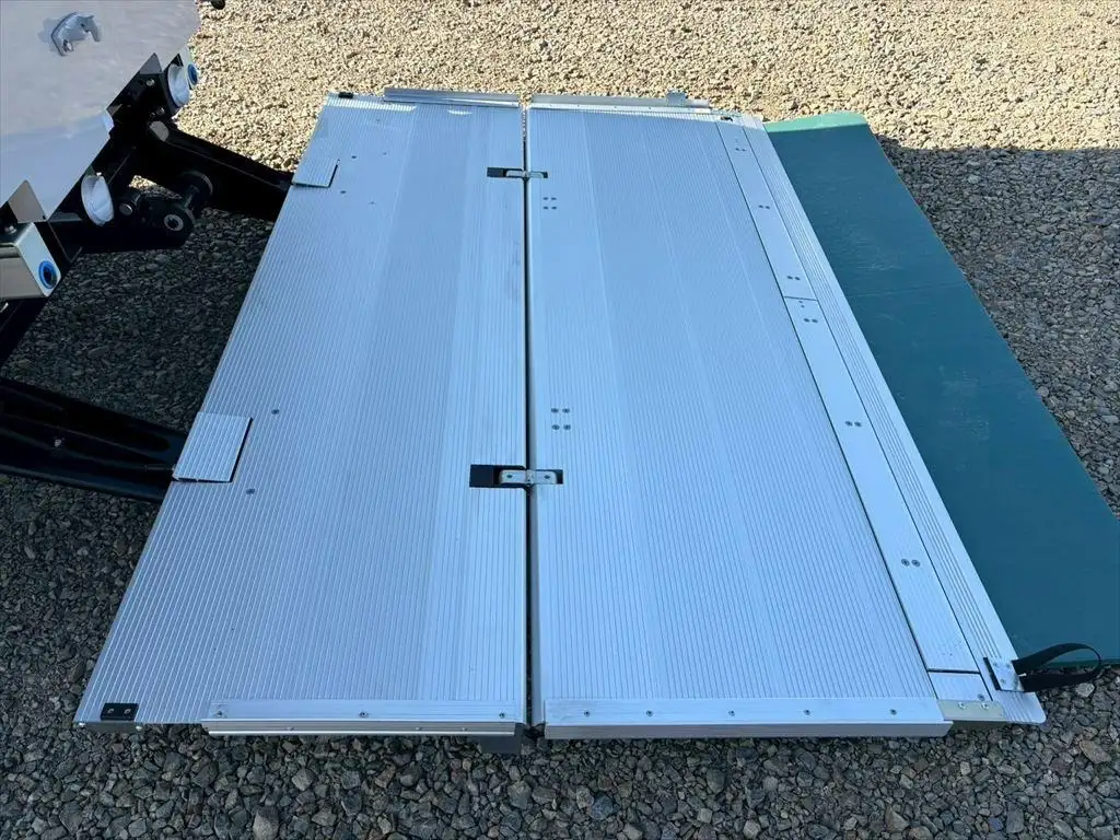 三菱 ファイター  ウイング 2KG-FK65F R6｜画像11