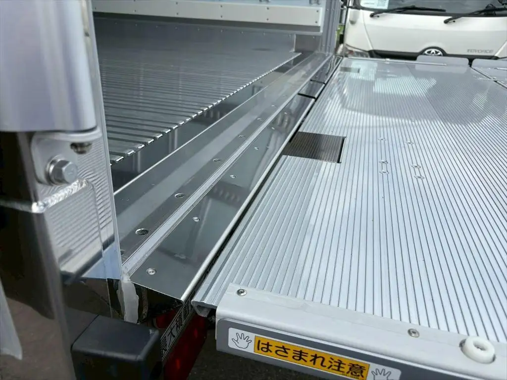 日野 レンジャー  冷凍冷蔵 2KG-FD2ABG R7｜画像10