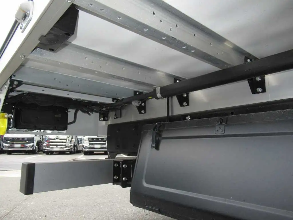 三菱 ファイター  ウイング 2KG-FK65F R6｜画像16