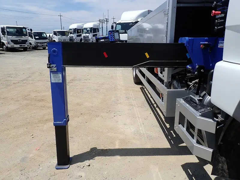 三菱 ファイター  クレーン付き(ユニック) 2KG-FK62FZ R7｜画像9