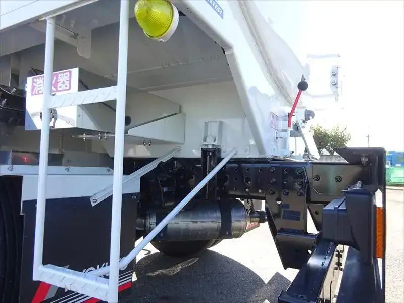 三菱 キャンター  タンク車 2PG-FEB90 R6｜画像19