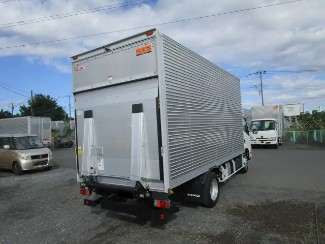 日野 デュトロ  アルミバン 2RG-XZU655M R4｜画像3