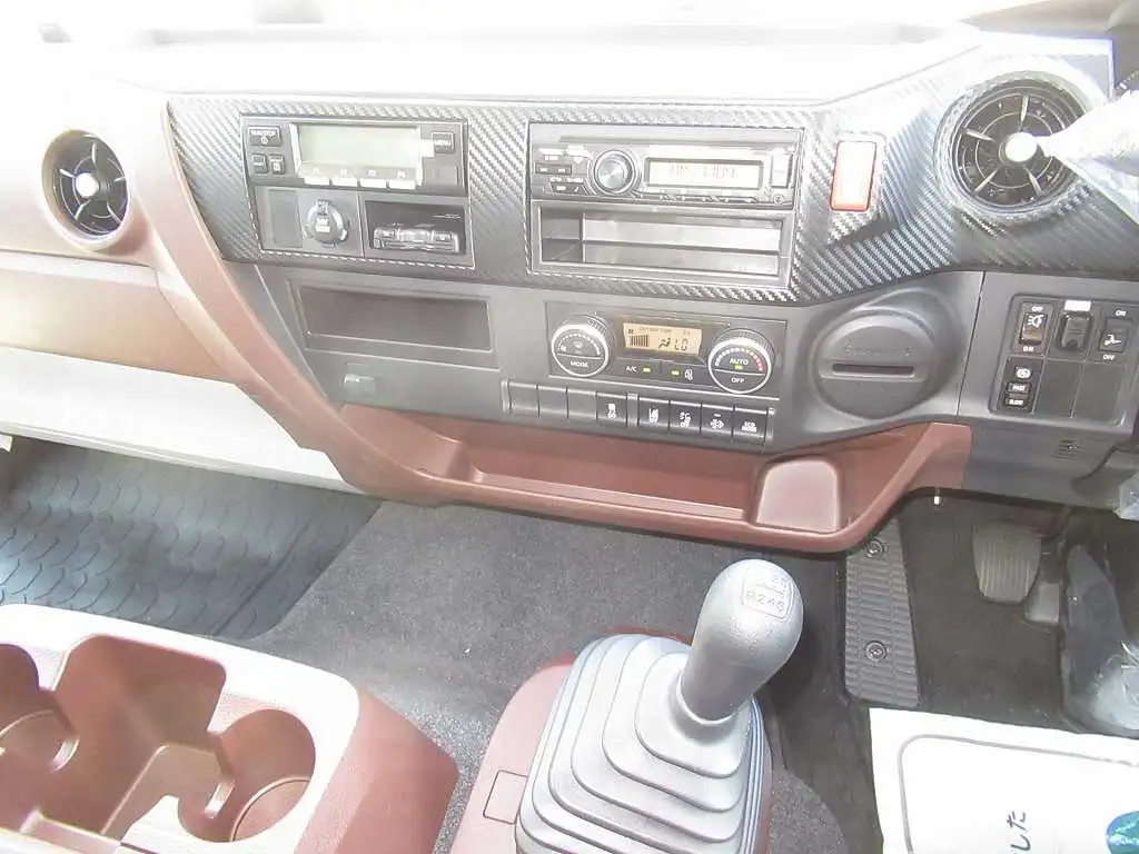 日野 レンジャー  冷凍冷蔵 2KG-FD2ABG R7｜画像16