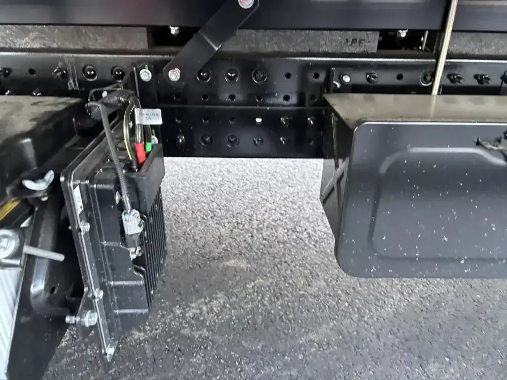 三菱 キャンター  クレーン付き(ユニック) 2PG-FEB80 R7｜画像17