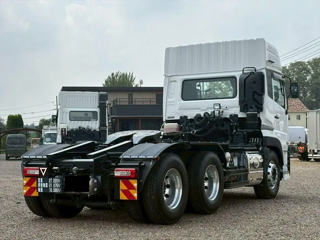 日産UD クオン  トラクター 2DG-GW6EAH R7｜画像3