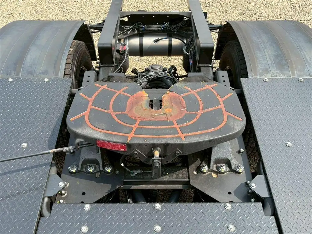 日産UD クオン  トラクター 2DG-GW6EAH R7｜画像9