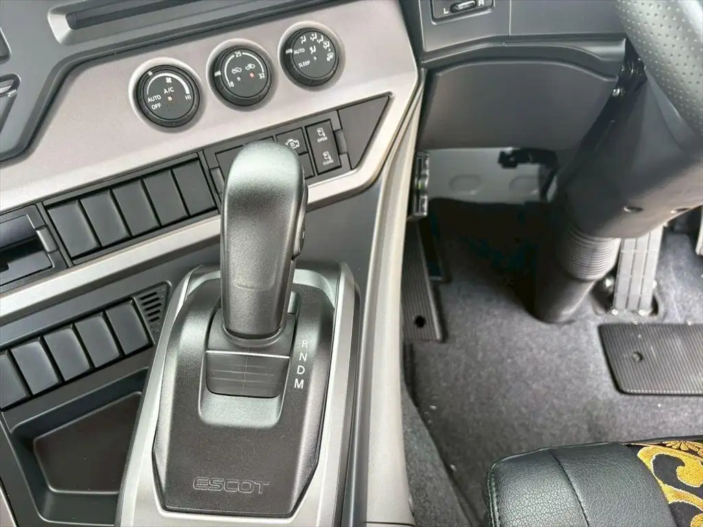 日産UD クオン  トラクター 2DG-GW6EAH R7｜画像13