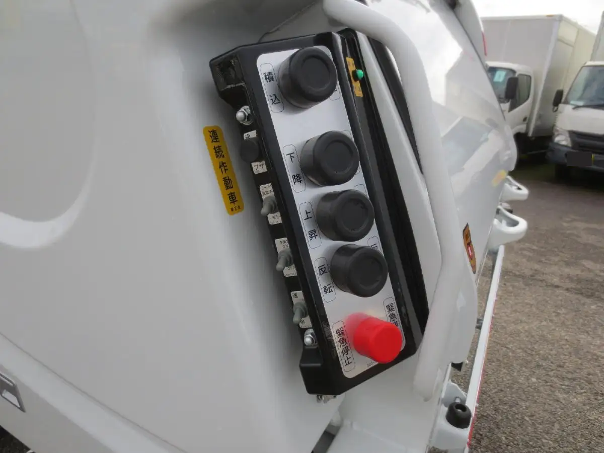 三菱 キャンター  パッカー車(塵芥車) 2PG-FEB90 R7｜画像14