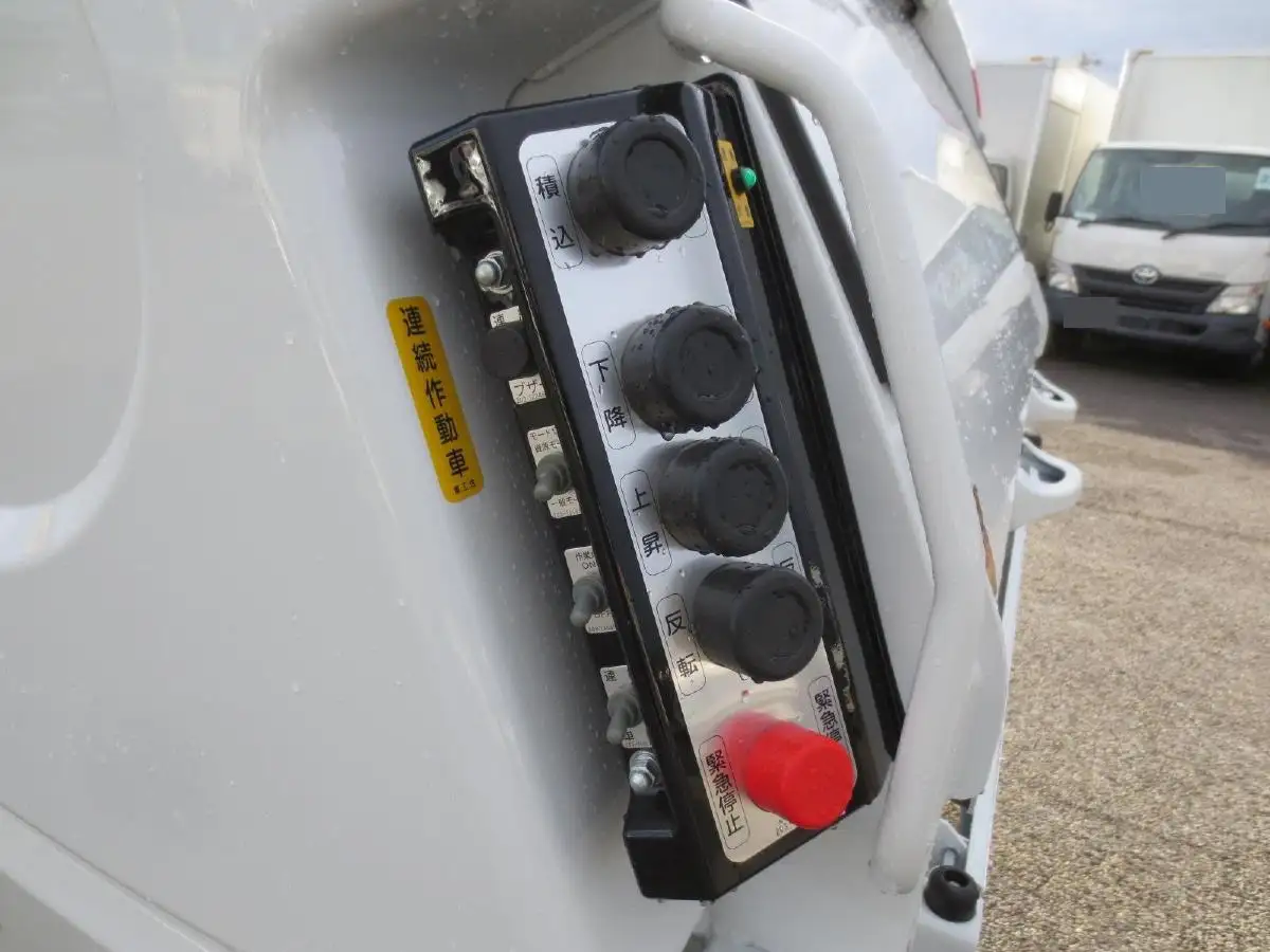 三菱 キャンター  パッカー車(塵芥車) 2PG-FEB90 R7｜画像16