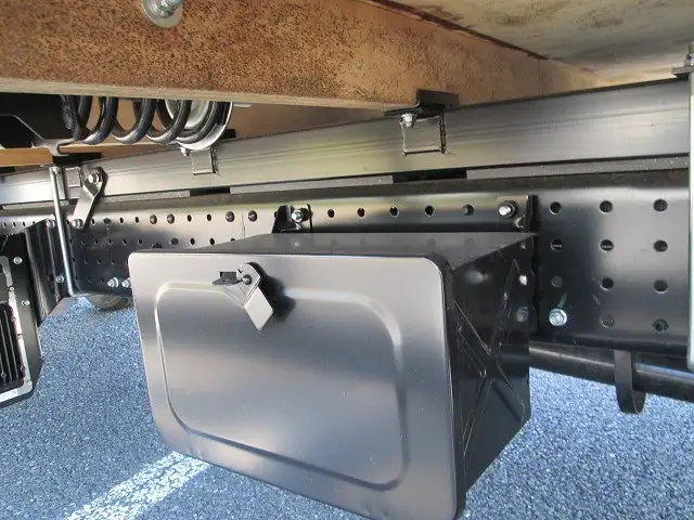 三菱 キャンター  平ボディ 2RG-FEB80 R7｜画像18