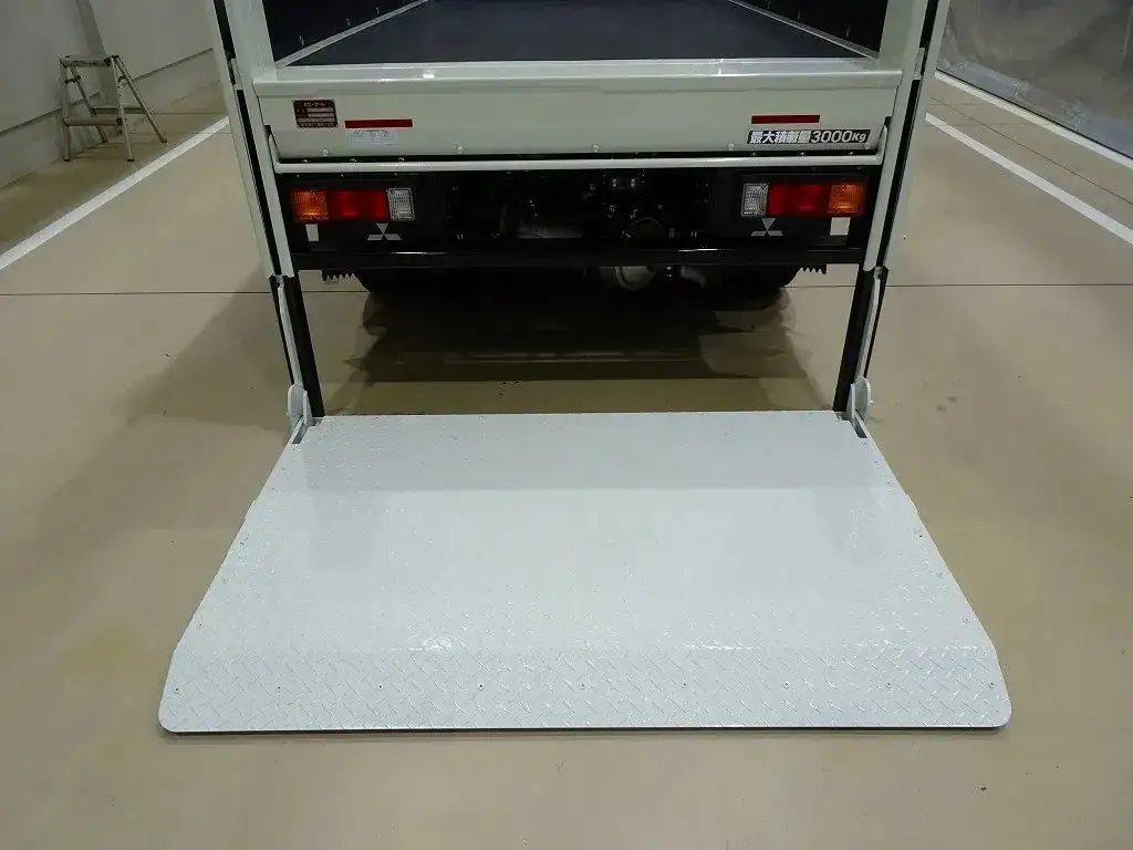 三菱 キャンター  平ボディ 2RG-FBAV0 R7｜画像9