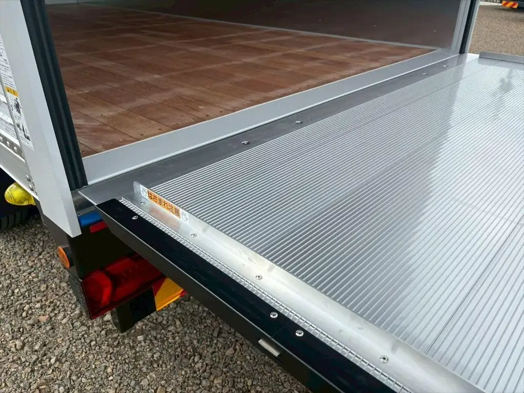 三菱 キャンター  アルミバン 2RG-FEB80 R7｜画像12