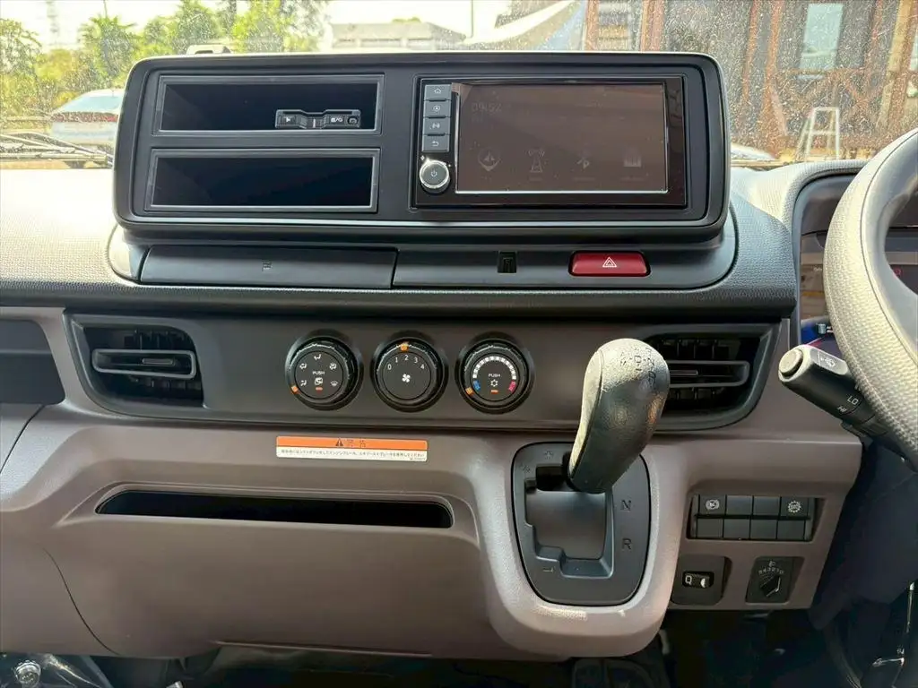 三菱 キャンター  アルミバン 2RG-FEB80 R7｜画像15