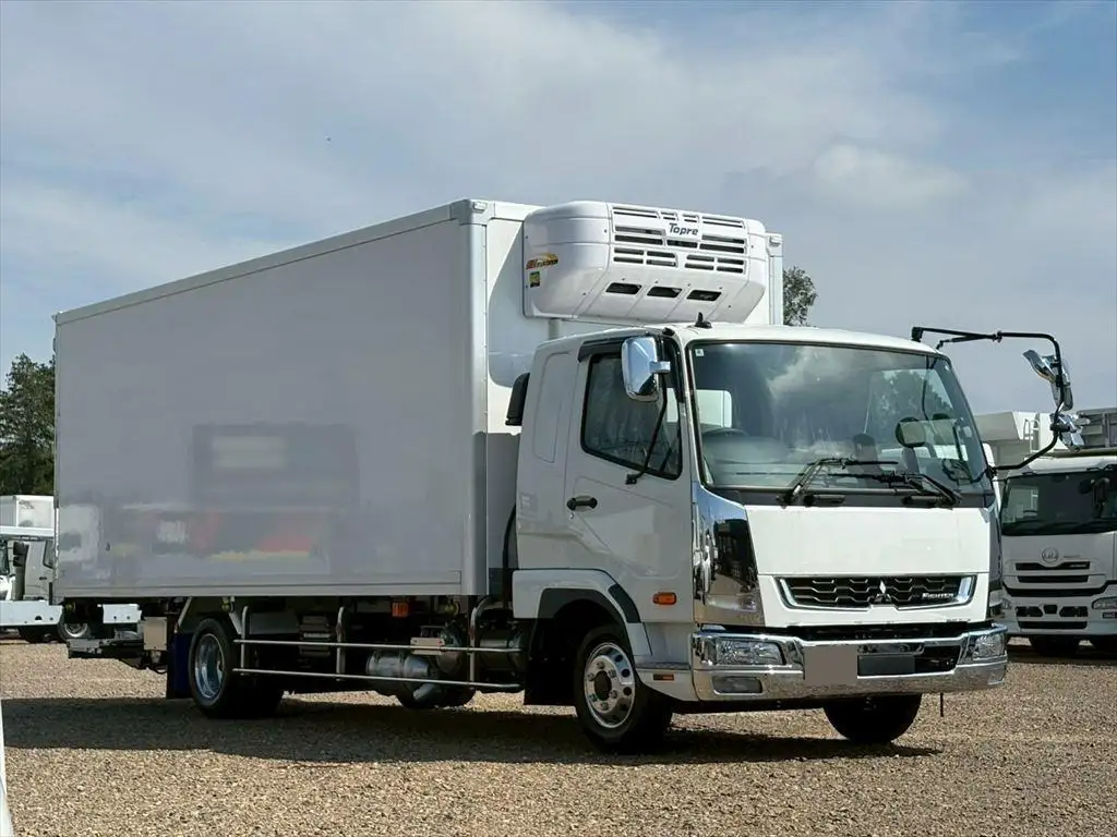 三菱 ファイター  冷凍冷蔵 2KG-FK65F R7｜画像2